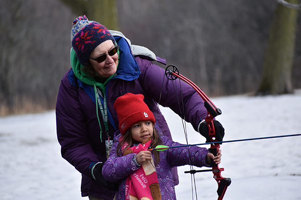 volunteer-volunteer-ranger-program-archery-program-assistant-600-400